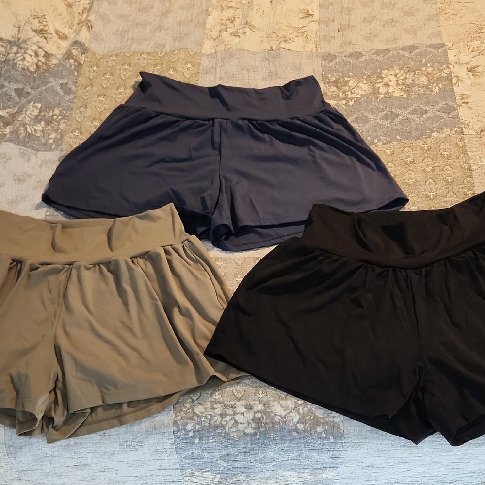 HALARA Women's Athletic Shorts - Navy, Green, and Black